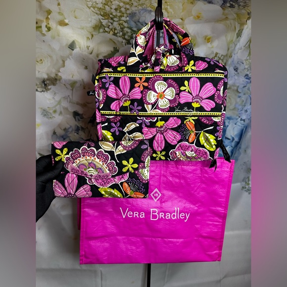 Vera Bradley Pirouette Pink Hanging Travel Organizer and long wallet‍‍‍‍‍﻿﻿﻿﻿﻿﻿﻿ - Picture 3 of 16
